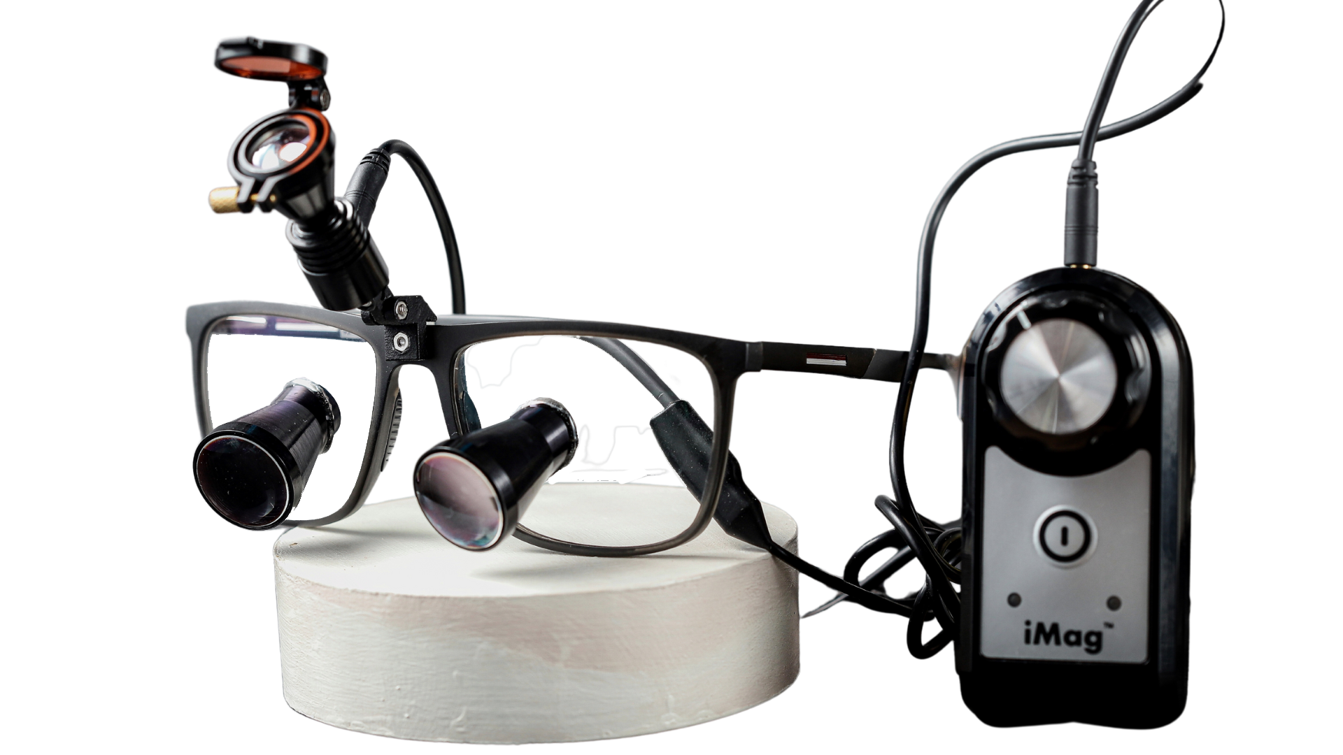 Innovative dental loupes and lights by iMag Medical